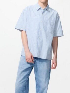 uniqlo Seersucker Short Sleeve  button down Shirt